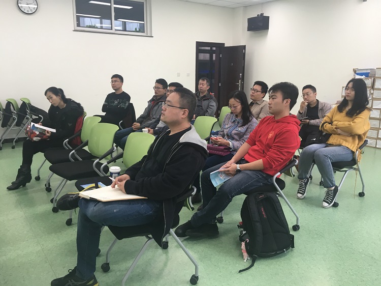 座谈会20.jpg 座谈会20.jpg