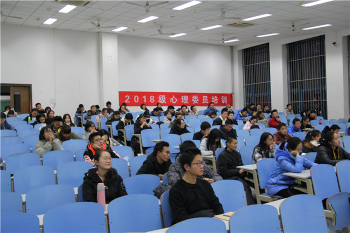 学生700.jpg 学生700.jpg